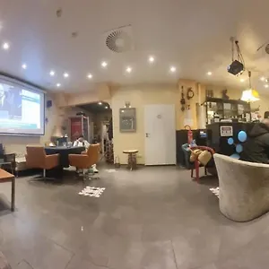 https://elifim.find-berlin-hotels.com