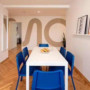 Apartmenthaus - Grosszuegige Fuer Je 4-8 Personen Mit Balkon Apartment