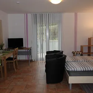 Kiesel Apartment