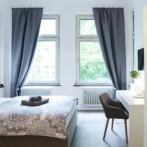 https://joy-rooms-and-apartments.topcolognehotels.com